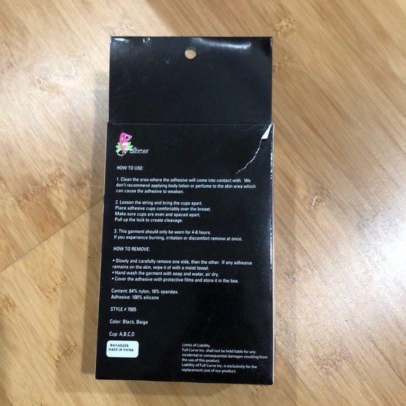 Lace up Sticky Bra - Picture 4 of 4